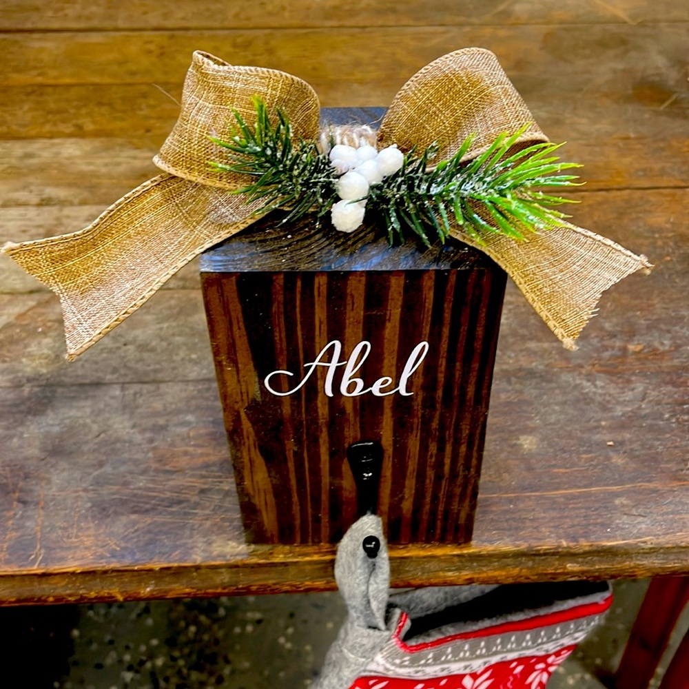 Personalized stocking holders - Picture 3 of 4